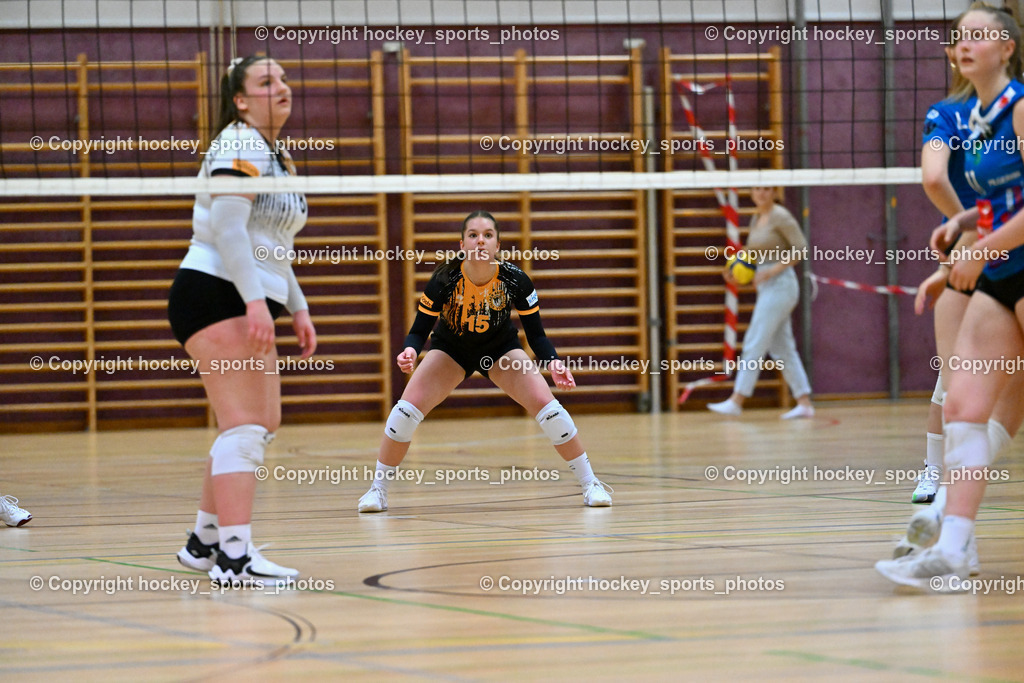 ASKÖ Volley Eagles Villach vs. TI- Schu Staudinger Volley 22.3.2024 | #8 Arijana DUCANOVIC Villach ASKÖ Volley, #15 Helena MORITZ Villach ASKÖ Volley, ASKÖ Volley Eagles Villach vs. TI- Schu Staudinger Volley 22.3.2024, ASKÖ Volley Eagles Villach vs. TI- Schu Staudinger Volley am 22.03.2024 in Villach (Ballspielhalle Lind), Austria, (Photo by Bernd Stefan)
