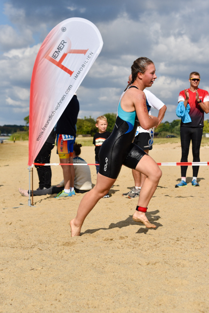 14-37-03-021-KIMAXITRI22-(c)-I.W.Ronge | Grammis Triathlonbilder - Realisiert mit Pictrs.com