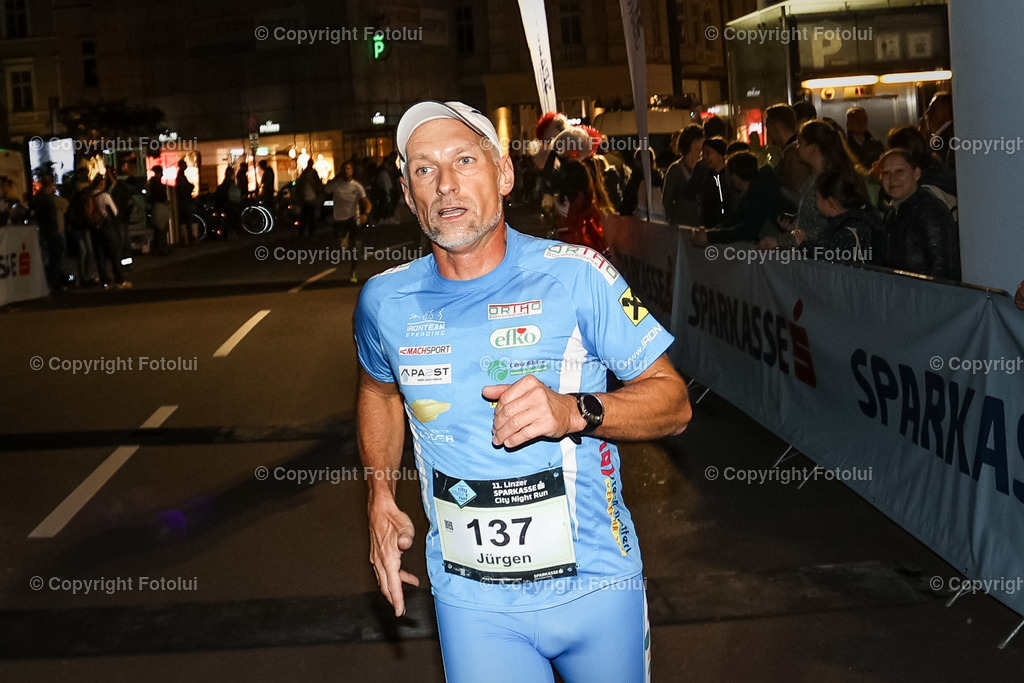 A-BINDER_20220922_0070 | LINZ,  AUSTRIA,22.Sept. 2022 - Night Run, Image shows Night Run.
Photo: Sportmediapics.com/ Manfred Binder