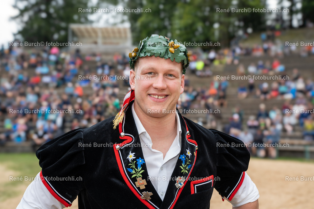 RB_04323 | René Burch leidenschaftlicher Fotograf aus Kerns in Obwalden.  Hier finden sie Sport, Landschaft und Natur Fotografie.
 - Realisiert mit Pictrs.com