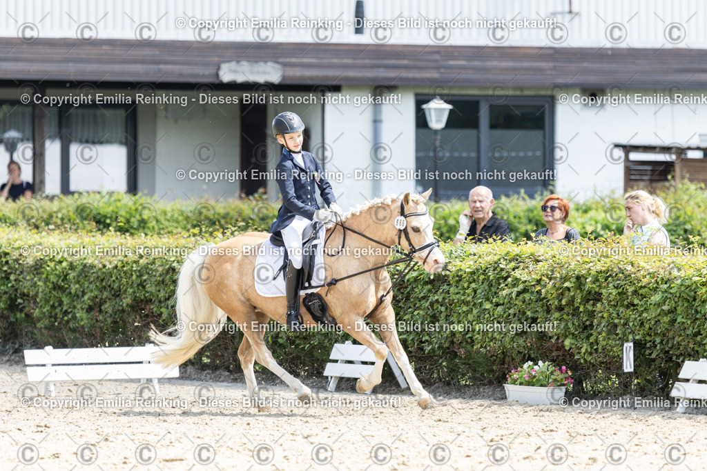 CL5A9821 | Emilia Reinking Fotografie - Realisiert mit Pictrs.com