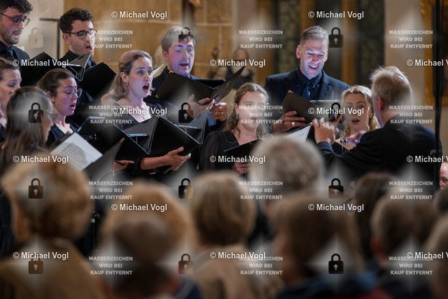 TAM25_K.07__Michael-Vogl_023_6542 | Tage Alter Musik Regensburg K.07 Nachtkonzert Dominikanerkirche St. Blasius Tenebrae Choir (Großbritannien) Palestrina 500 – a cappella Nigel Short Leitung Foto: Michael Vogl