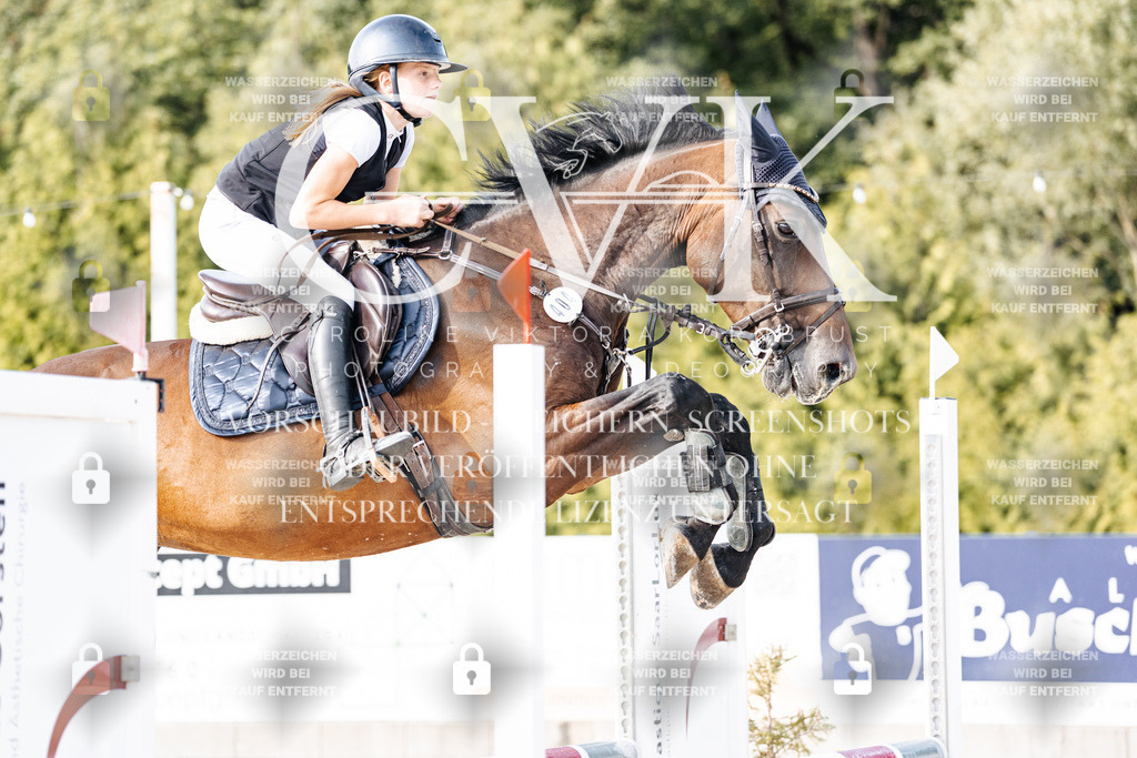 CK906211 | Turnierfotografie Pferdefotografie Trier Rheinland-Pfalz Pferdesport Reitsport Tierfotografie Sportfotografie Pferdevideo Pferdevideografie Equestrianvideography equestrianphotography  - Realisiert mit Pictrs.com