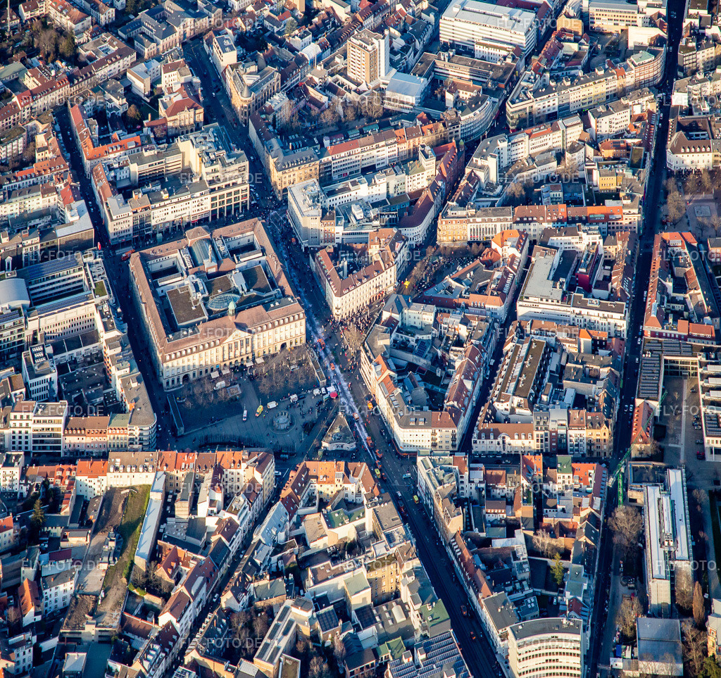 Stephanplatz an der Postgalerie | Luftbild: Stephanplatz an der Postgalerie im Ortsteil Innenstadt-West in Karlsruhe im Bundesland Baden-Württemberg in Deutschland. Foto: IMG_136018.jpg vom 21.02.2023 durch ©2025 Werner Riehm fly-foto.de/copyright - Realisiert mit Pictrs.com