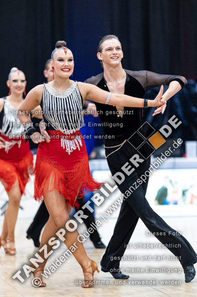 20240406-11126 | Hier finden Sie Tanz Bilder vom Latein und Standard Formationen tanzen. Sportbilder vom Tanzsport. Schöne Fotos und von Weltmeisterschaft, Europameisterschaft, Bundesliga, Regionalliga, Oberliga und Landesliga sowie von GOC Stuttgart, DanceComp, WM Bremen
