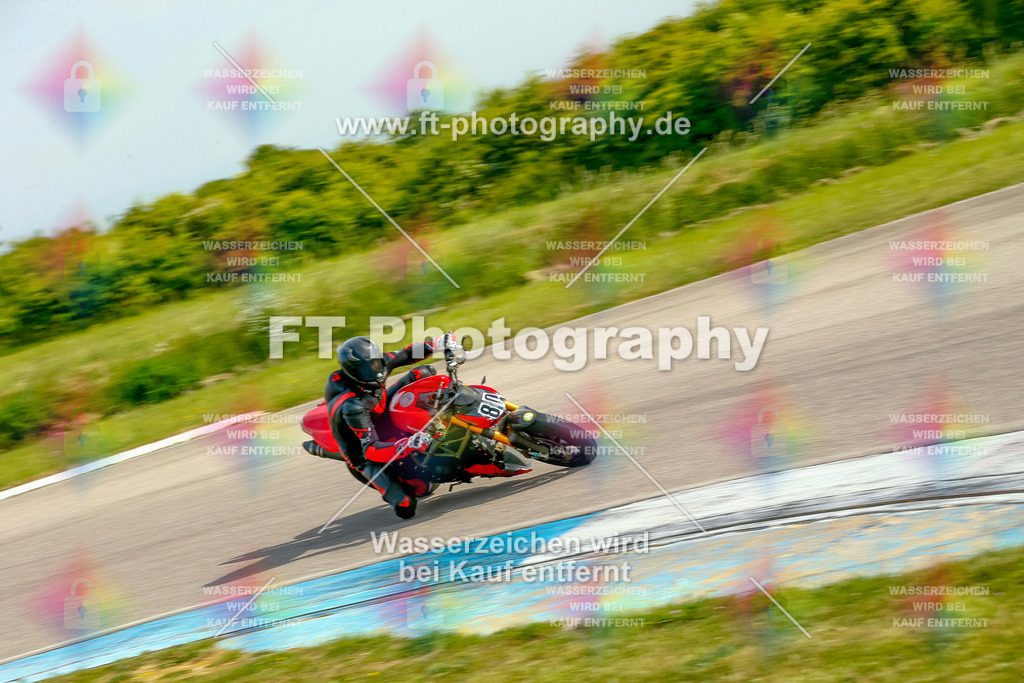 _MOT0682 | Hier findet Ihr Bilder von Touristenfahrten auf der Nürburgring Nordschleife oder von anderen Veranstaltungen die ich besucht habe. Viel Spass beim Durch Schauen 