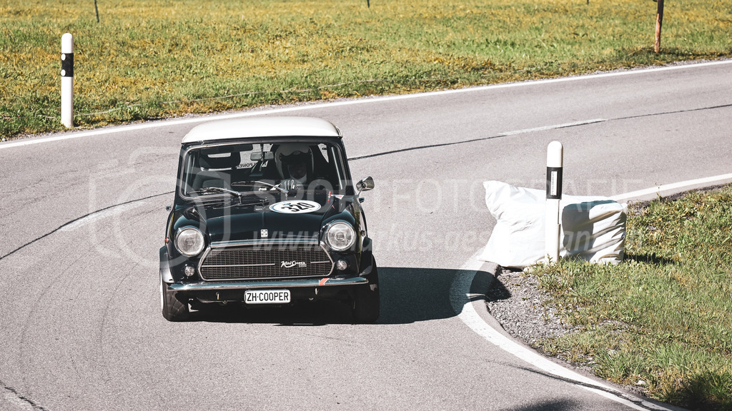 19. Arosa ClassicCar 2023 - 1. September 2023 | 19. Arosa ClassicCar 2023
Arosa, Schweiz
Tschudin Hansjörg aus Zürich mit der Startnummer 320 in einem Innocenti Mini Cooper, Jahrgang 1974, in der Klasse Sport Trophy.
@arosaclassiccar, @arosa.official, #arosaclassiccar, #arosa, #76curves, #classiccar
Bild: Sportfotografie Markus Aeschimann | www.markus-aeschimann.ch - Realisiert mit Pictrs.com