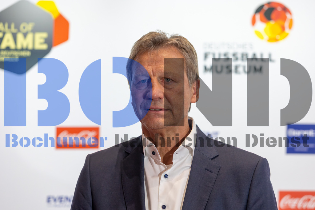 SES_HOFDFM20251006-12 | bond - Realisiert mit Pictrs.com