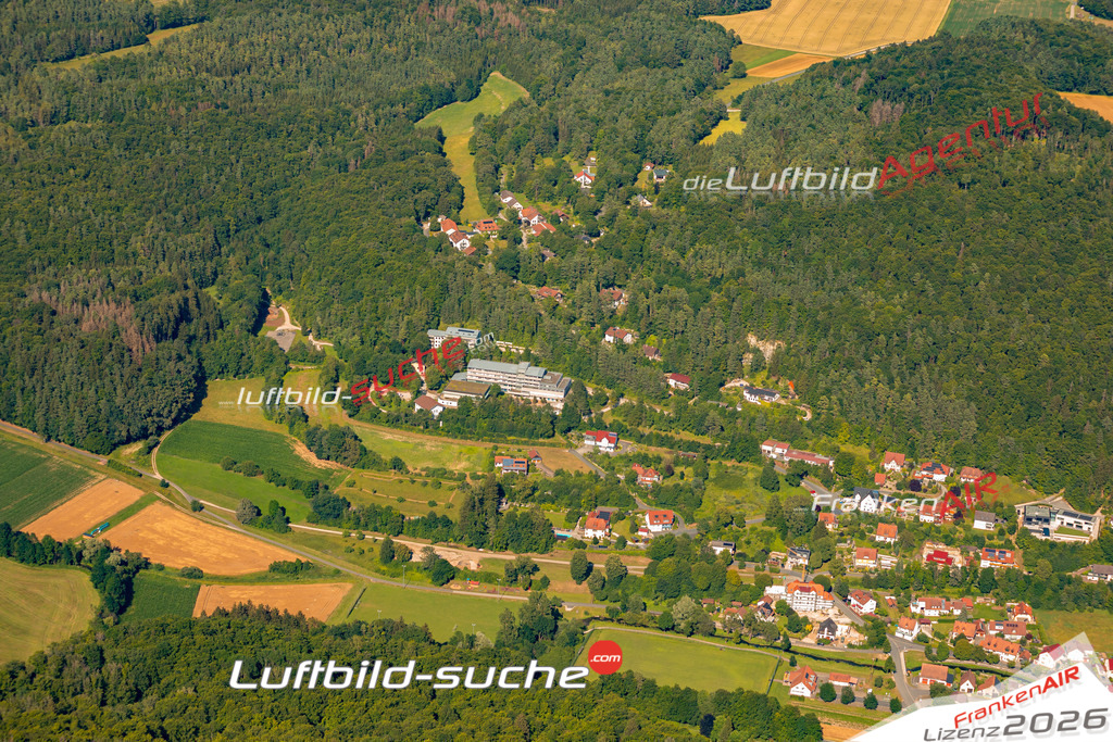Das Luftbild zeigt :  Unterleinleiter - Die Luftaufnahme wurde 2024 vom UL-Flugzeug aus erstellt ( keine Drohne ) - Hochauflösende Luftaufnahme - Für grossformatige Ausdrucke geeignet. Die Geschenkidee !Mit Lizenz und Bildrechte bestellbar
