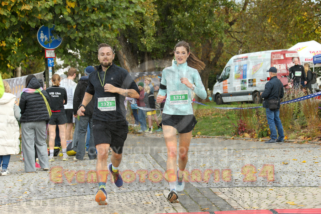 241020_1117_EX1_1813 | Sportfotografie im Rhein-Sieg Kreis, Köln, Bonn, NRW, Rheinland Pfalz, Hessen, etc. Unser Tätigkeitsfeld umfasst den Laufsport vom Volkslauf über den Marathon, Duathlon, Triathon bis zum Ultralauf wie Kölnpfad Ultra oder Schindertrail.