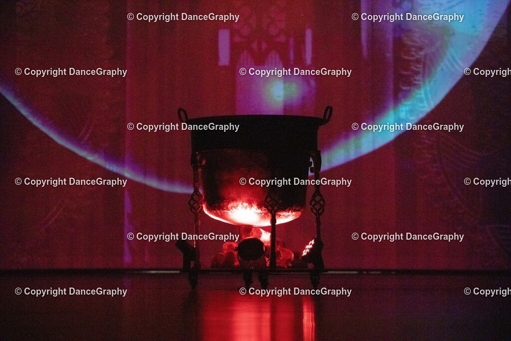 GPHY3280 | DanceGraphy - Realisiert mit Pictrs.com