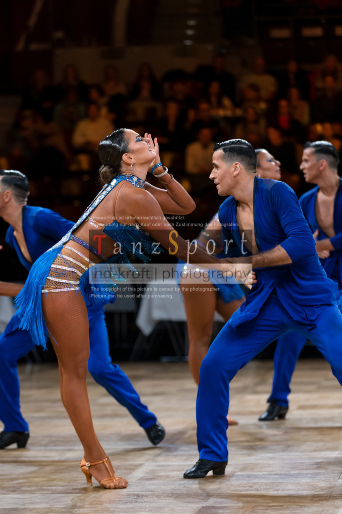 20241109_DM-Formationen_Vorrunde_1279 | Tanzsportbilder, Standardtanz, Lateintanz, WDSF, DTV, LTVB, dancecomp, goc, hessen tanzt, blaues band der spree, walzer, tango, wiener walzer, slowfox, quickstepp, samba, rumba, cha-cha-cha, paso doble. jive, hd-kroft photography, turniertanzsport