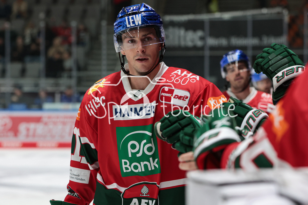 Augsburger Panther - Grizzlys Wolfsburg | Adam Payerl (AEV #11) jubelt nach seinem Tor zum 2-1