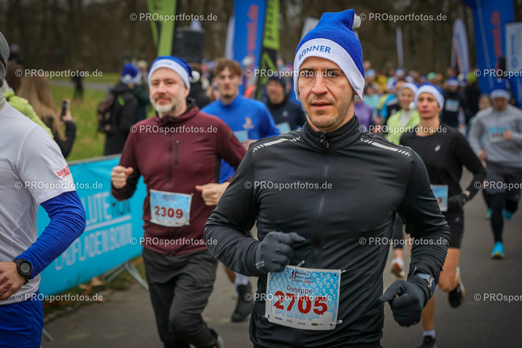 6. Bonner Nikolauslauf; Bonn, 14.12.2025 | Impressionen vom 6. Bonner Nikolauslauf am 14.12.2025 in Bonn (Nordrhein-Westfalen). 