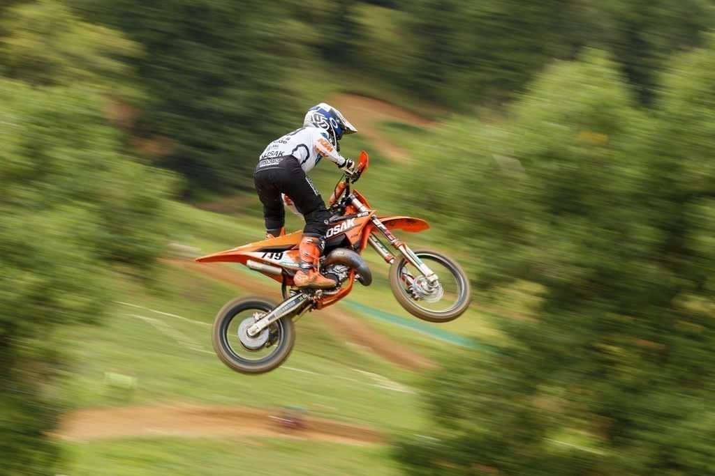 Motocross_Gerstetten_250802_6714 | Fotopresso – Sportfotografie in Heidenheim & Umgebung. Professionelle Sportfotografie für unvergessliche Momente. Dynamische Action-Shots, emotionale Szenen & hochwertige Bilder. - Realisiert mit Pictrs.com