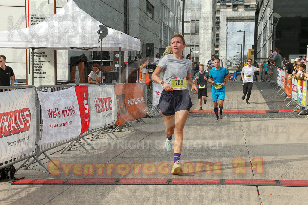 250920_1523_EX1_9250 | Sportfotografie im Rhein-Sieg Kreis, Köln, Bonn, NRW, Rheinland Pfalz, Hessen, etc. Unser Tätigkeitsfeld umfasst den Laufsport vom Volkslauf über den Marathon, Duathlon, Triathon bis zum Ultralauf wie Kölnpfad Ultra oder Schindertrail.