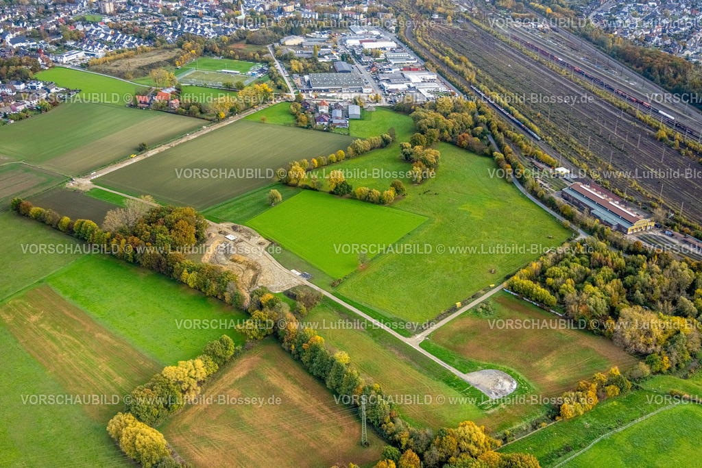 Hamm221012232 | Luftbild, Wiesen und Felder, Baustelle, Gewerbegebiet Schieferstraße, Bahngleise, Herbstfarben, Pelkum, Hamm, Ruhrgebiet, Nordrhein-Westfalen, Deutschland