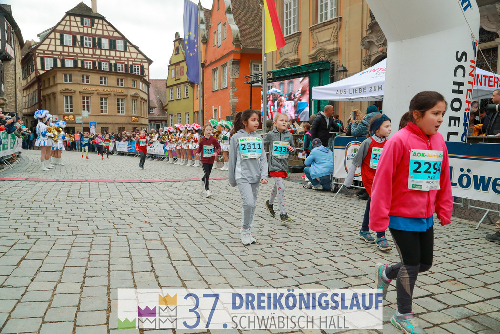 AOK JuniorCup 400m | 3Koenigslauf 2023 - Realisiert mit Pictrs.com