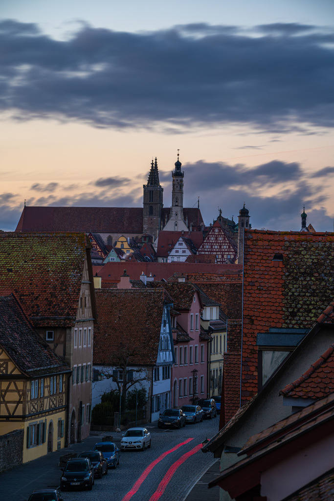DSC09328 | Rothenburg ob der Tauber. Nur hier gibt es Exklusive und passend zur Jahreszeit Ihr Wandbild, T-Shirt, Tasse und alles was das Rothenburg Herz begehrt. - Realisiert mit Pictrs.com