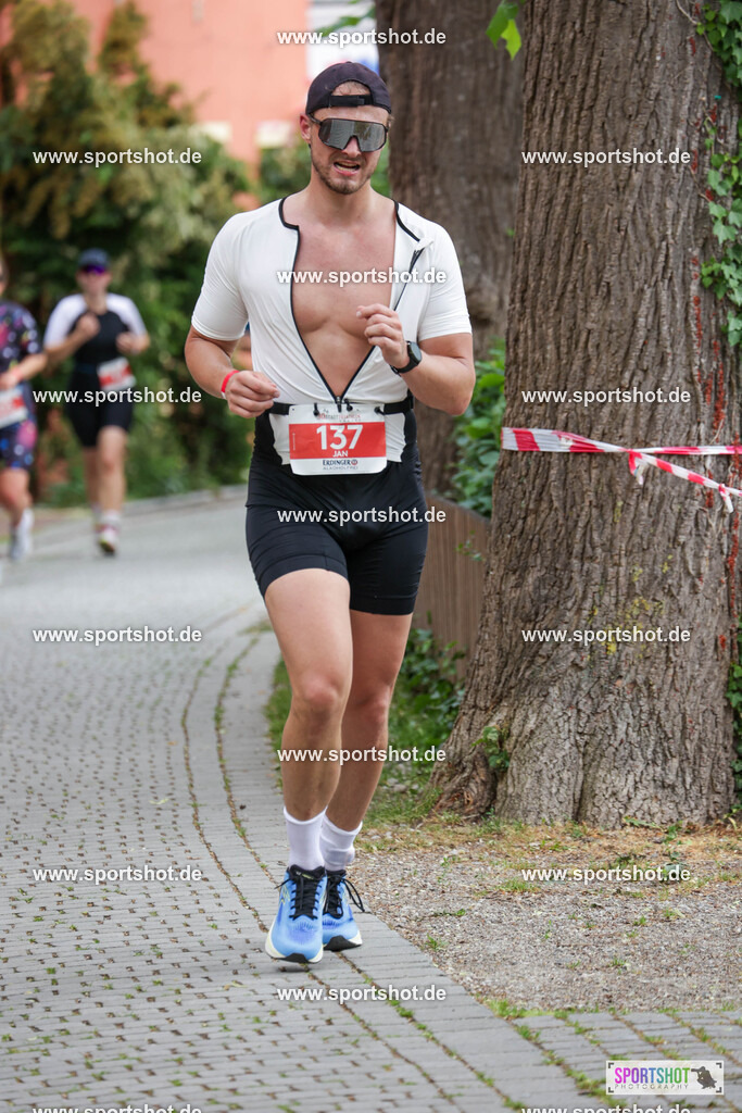 KSZ_8963 | Stadttriathlon Erding 2025. #yourpictrs #sportshot_your_pictrs @Sportshotphotography #stadttriathlonerding Copyright: www.sportshot.de