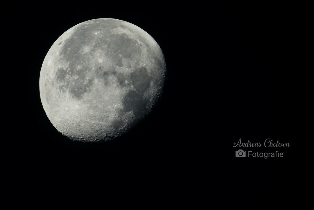 Der Mond | Der Onlineshop für malerische Fotografien aus dem Landkreis Vechta✅ Premium Druck auf Leinwand✅ Acryl✅ oder Alu-Dibond✅➤Jetzt Bestellen! - Realisiert mit Pictrs.com