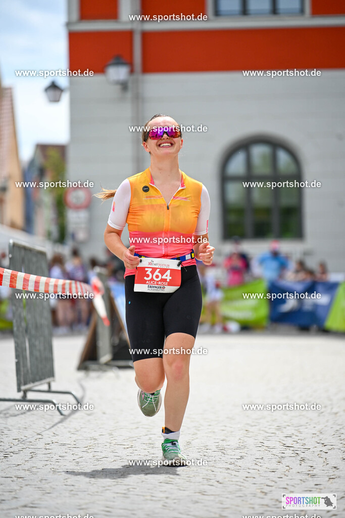 SZI_8290 | Stadttriathlon Erding 2025. #yourpictrs #sportshot_your_pictrs @Sportshotphotography #stadttriathlonerding Copyright: www.sportshot.de