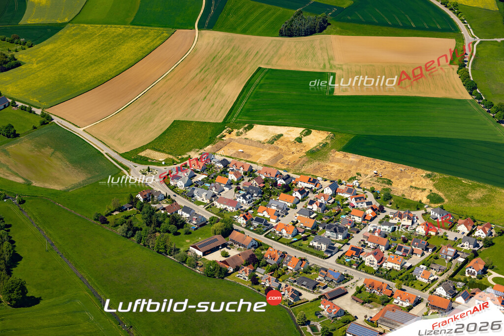 Das Luftbild zeigt :  Mauern - Die Luftaufnahme wurde 2024 vom UL-Flugzeug aus erstellt ( keine Drohne ) - Hochauflösende Luftaufnahme - Für grossformatige Ausdrucke geeignet. Die Geschenkidee !Mit Lizenz und Bildrechte bestellbar