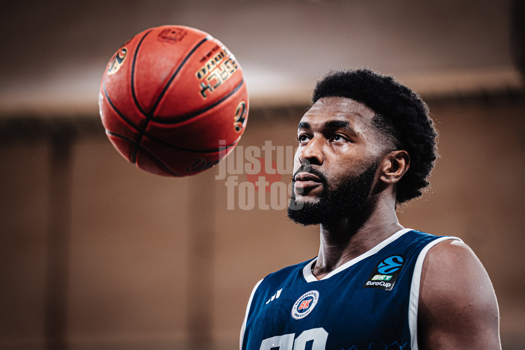 Basketball | Männer | Saison 2025/2026 | BKT EuroCup | Veolia Towers Hamburg vs. Bahcesehir College Istanbul | 14.10.2025 | Trevion Williams (#50, Bahcesehir College Istanbul)