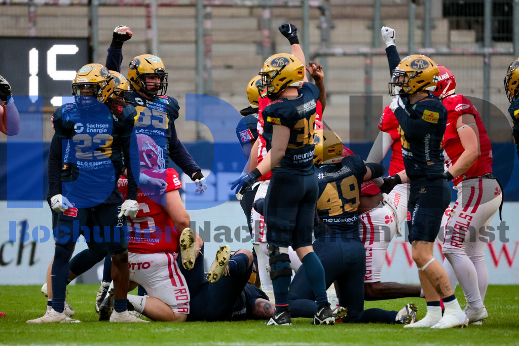 SES_POTDRE20241012-28 | bond - Realisiert mit Pictrs.com