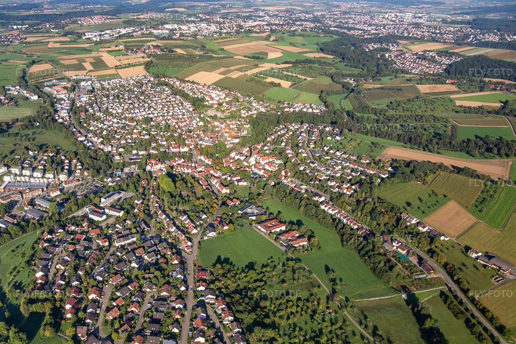 Luftbild: Ortsansicht aus Osten im Ortsteil Unterweissach in Weissach im Bundesland Baden-Württemberg in Deutschland. Foto: IMG_138599.jpg vom 16.09.2023 durch Werner Riehm/FLY-FOTO.de