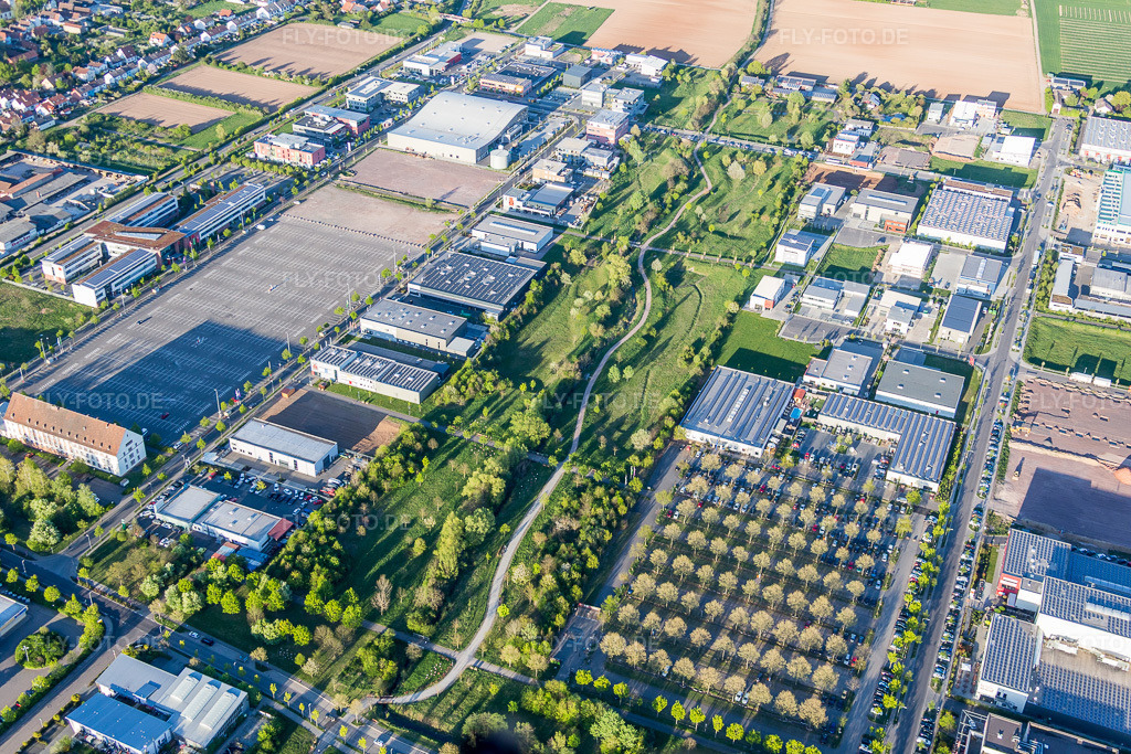 Luftbild: Ausstellungsgelände der Landesgartenschau 2015 in Landau in der Pfalz im Bundesland Rheinland-Pfalz in Deutschland. Foto: IMG_077439.jpg vom 21.04.2015 durch Werner Riehm/FLY-FOTO.de