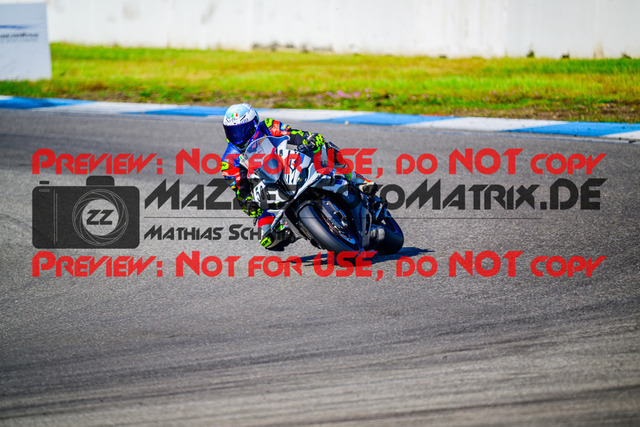 MaZZes_FotoMatrix_240520_6007705_2718 | WEISS