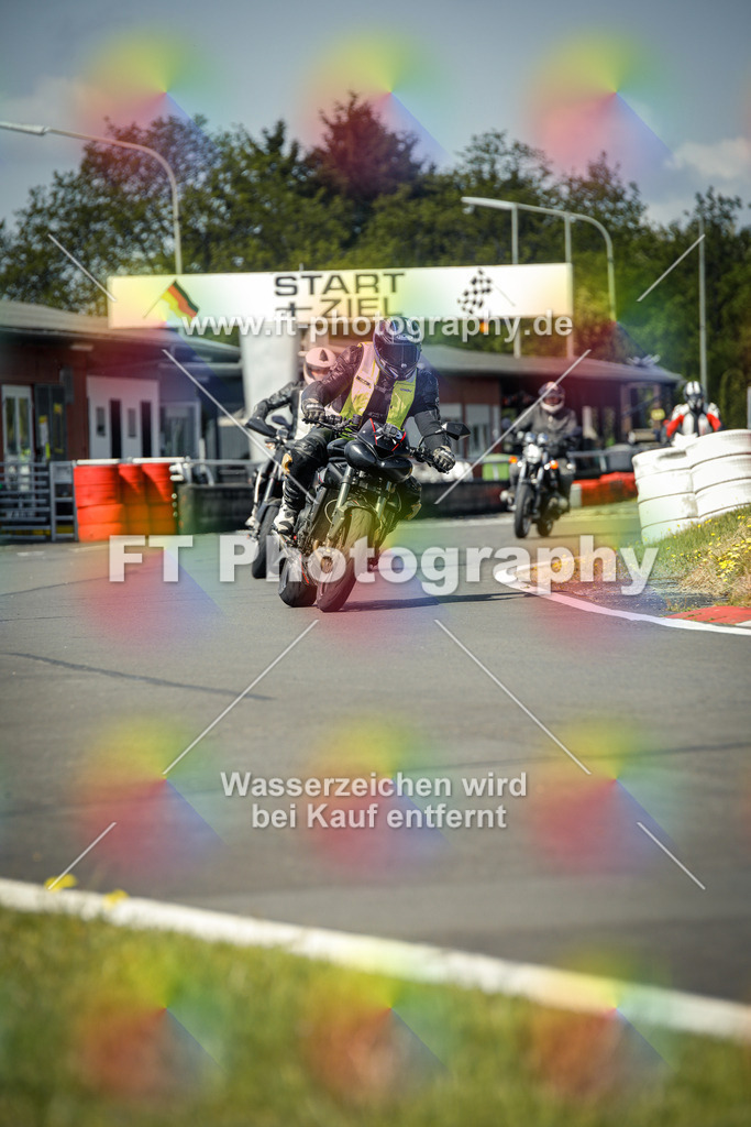 OBK_Mai_Volker_Adam-10593 | Hier findet Ihr Bilder von Touristenfahrten auf der Nürburgring Nordschleife oder von anderen Veranstaltungen die ich besucht habe. Viel Spass beim Durch Schauen 