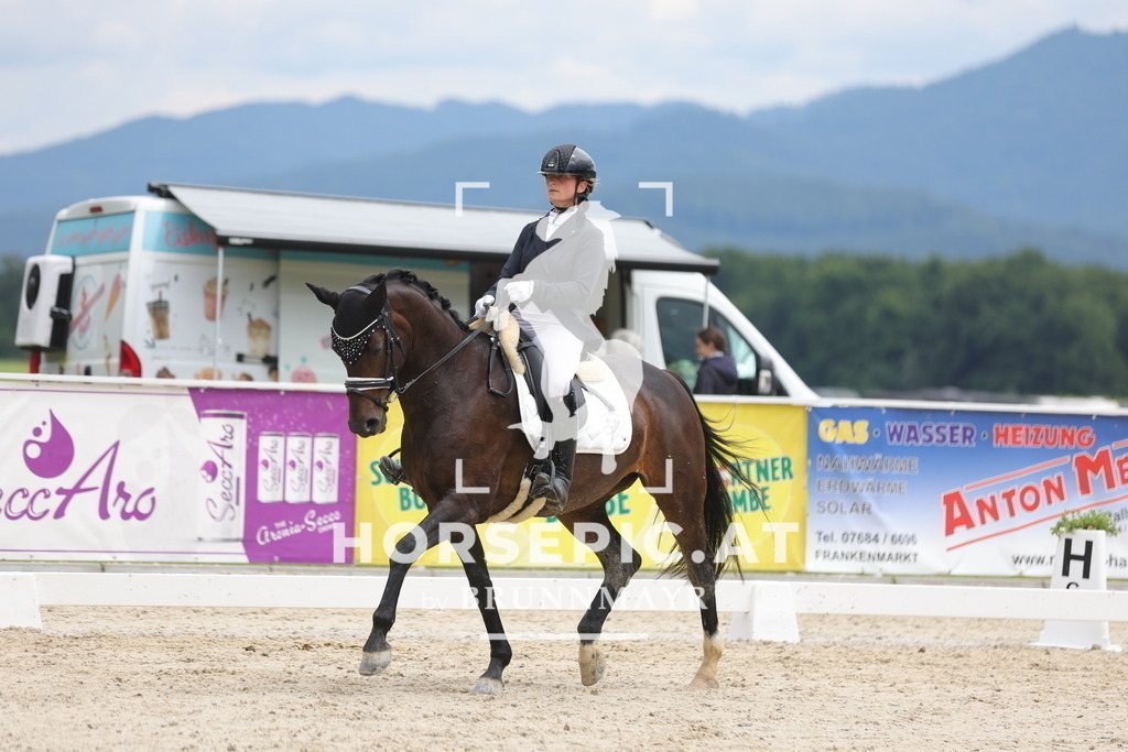 0P6A4995 | Willkommen bei Brunnmayr - Design & Fotografie – Ihrem Spezialisten für Reitturniere und Pferdeveranstaltungen in Oberösterreich, Salzburg und Bayern! Seit über 17 Jahren sind wir leidenschaftlich dabei.