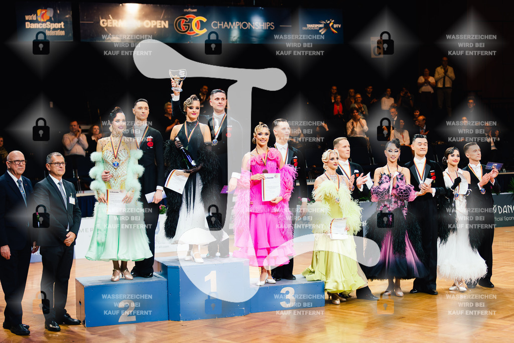GOC 2025 - WDSF PD Super Grand Prix Standard Siegerehrung-2025-08-21-2149 | Webshop for digital downloads and prints of dance sport, event & show photographer Julian Link - Realisiert mit Pictrs.com