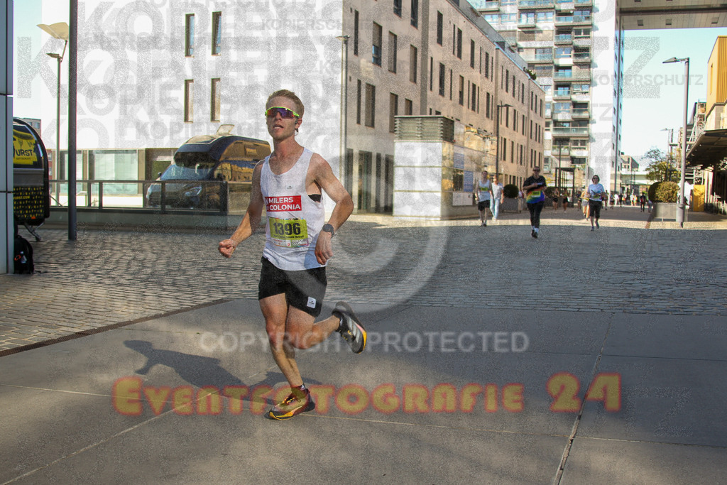 240921_1532_EV4_1720 | Sportfotografie im Rhein-Sieg Kreis, Köln, Bonn, NRW, Rheinland Pfalz, Hessen, etc. Unser Tätigkeitsfeld umfasst den Laufsport vom Volkslauf über den Marathon, Duathlon, Triathon bis zum Ultralauf wie Kölnpfad Ultra oder Schindertrail.
