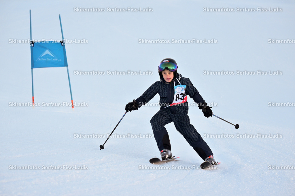 SRF_25.12.2025_0110 | Skirennfotos,Serfaus,Fiss,Ladis,Kinderskirennen,Winter,Tirol,Oberland,skirace,SFL,feelfree,weil wir's genießen,ski,Ski,skifahren,Sonnenplateau, - Realisiert mit Pictrs.com
