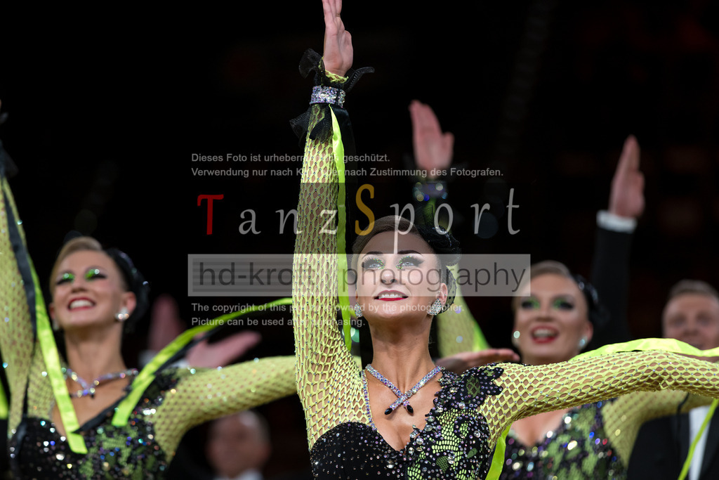20241109_DM-Formationen_Vorrunde_3313 | Tanzsportbilder, Standardtanz, Lateintanz, WDSF, DTV, LTVB, dancecomp, goc, hessen tanzt, blaues band der spree, walzer, tango, wiener walzer, slowfox, quickstepp, samba, rumba, cha-cha-cha, paso doble. jive, hd-kroft photography, turniertanzsport