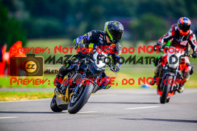 MaZZes_FotoMatrix_240914_6007705_9673 | TWINCUP