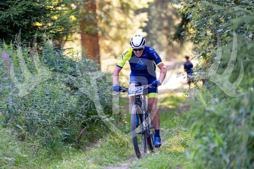 _DSC5685 | Fotogalerie der Treibjagd im Dunkelwald - Dein MTB Etappenrennen im Erzgebirge - Realisiert mit Pictrs.com