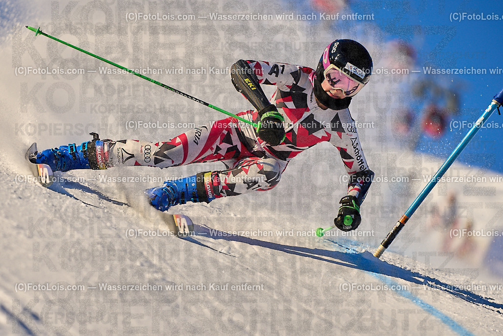ALP2326_MASTERS-Cup_GS_Vorlaeufer | (C)FotoLois.com, Alois Spandl. FIS Masters-Cup Wildschönau, Giant Slalom auf der Piste Schatzberg GS, Siegerehrung auf dem Dorfplatz Niederau, Sa 13. Januar 2024.