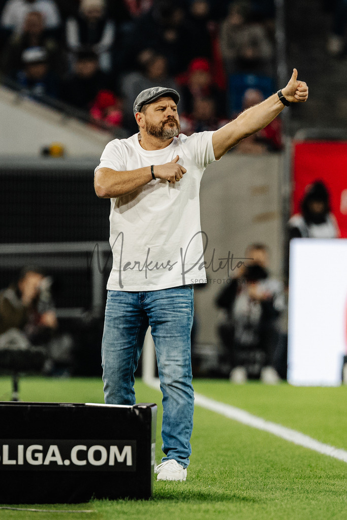 2. Bundesliga, Saison 2023/24, 25. Spieltag: Fortuna Düsseldorf - Hamburger SV | Düsseldorf, 08.03.2024: 2. Bundesliga, 25. Spieltag, Fortuna Düsseldorf gegen Hamburger SV in der Merkur Spiel-Arena in Düsseldorf. Foto: sportfotografie.ms | Markus Paletta - Realisiert mit Pictrs.com
