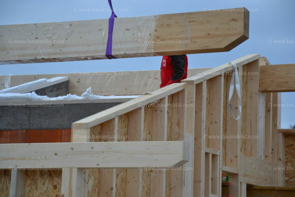 bib-lg09-holzbau-0137 | Nach LV-Leistungsgruppen sortierte Detailfotos über den Bau eines Hauses. Alle Hausbau-Bilder direkt vom Urheber und Autor der Website Haus-Selber-Bauen.com