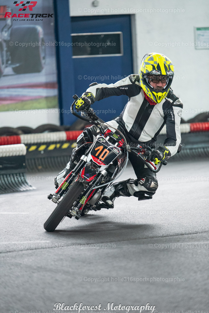 17_11_24racetrck.0906-2 | Sportfotografie , Motorsport, Motoross, Reitsport, Mointainbike, Enduro,
Landschaft , Outdoor, Eventfotografie, Landschaft, Bilder online bestellen - Realisiert mit Pictrs.com