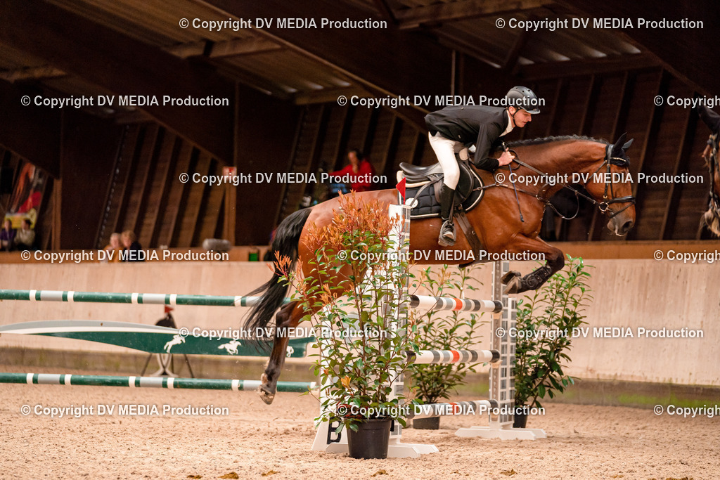 Springen Tag 1-573 | dv-media-shop - Realisiert mit Pictrs.com