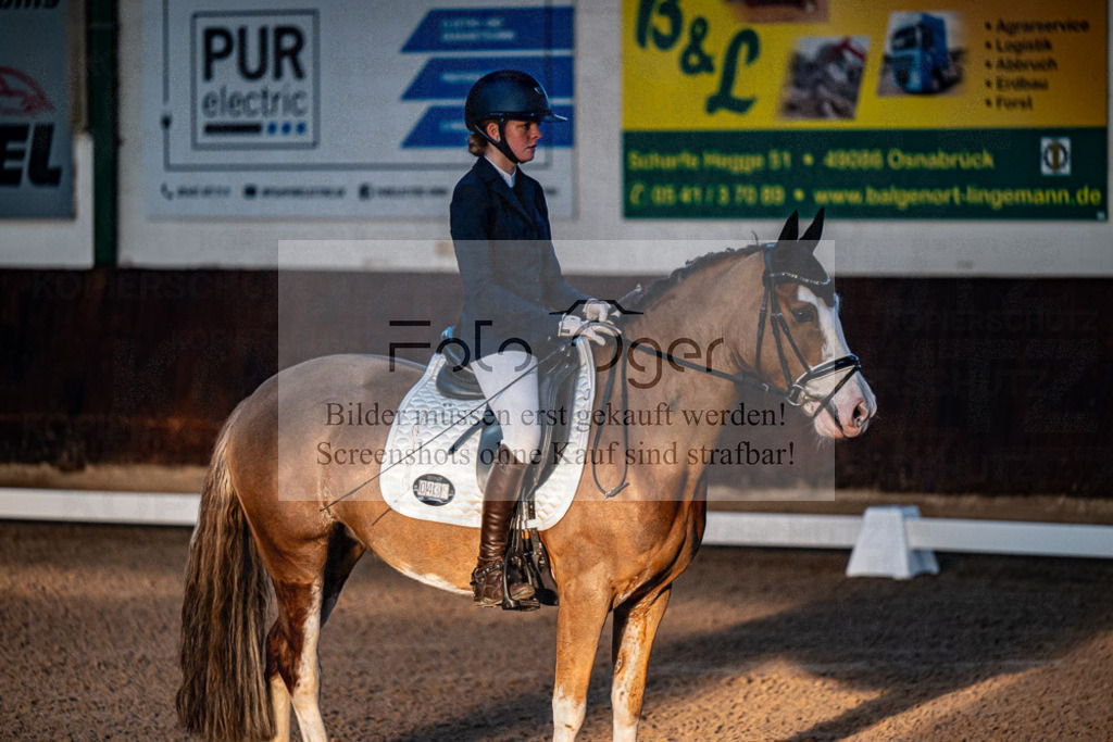 20240308-DOS_4969 | Entdecke hochwertige Reitturnierfotos von Foto Oger. Professionell, emotional und authentisch – jetzt Lieblingsmomente im Shop bestellen.Deutschlandweite Turnierfotografie. - Realisiert mit Pictrs.com