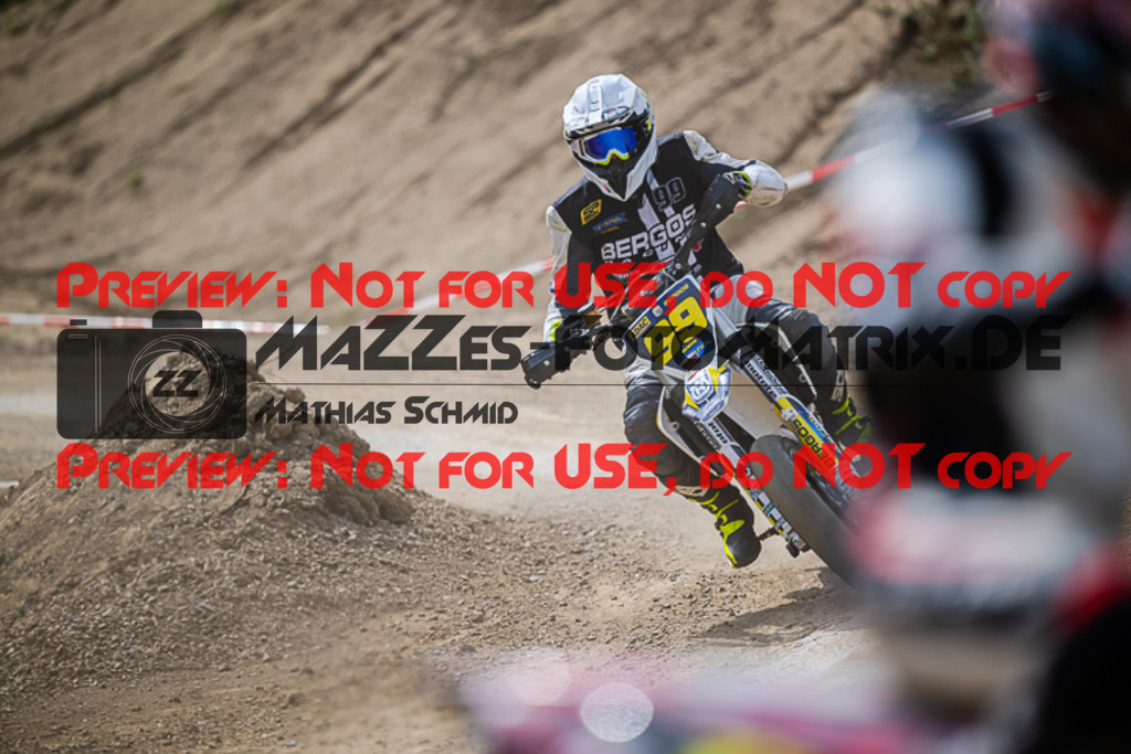 MaZZes_FotoMatrix_220904_0357 | S2