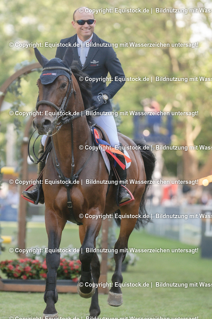 20230528_17_CSI4_Hess.Min.Präs_0395 | equistock