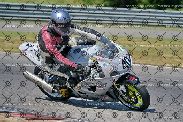 25bt04-0477 | markuskiefer.com - Realisiert mit Pictrs.com