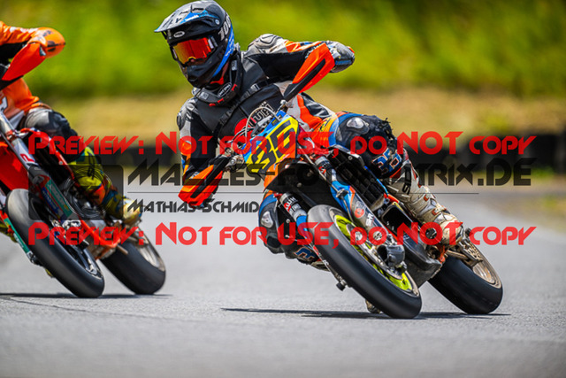 MaZZes_FotoMatrix_220528_1001 | Fotograf Mathias Schmid
Sportfotograf,
Eventfotograf,
Hochzeitsfotograf,
Portraitfotograf